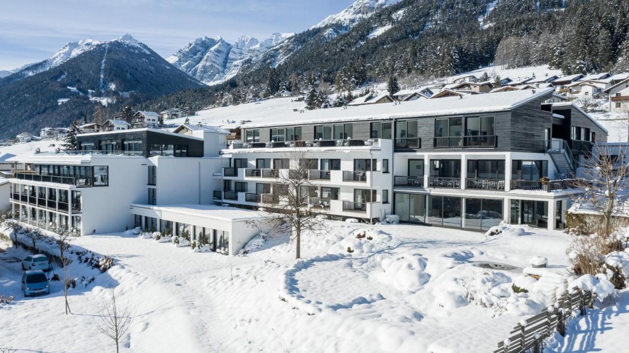 Hotel & Appartements Oberhofer Telfes im Stubai Exterior photo