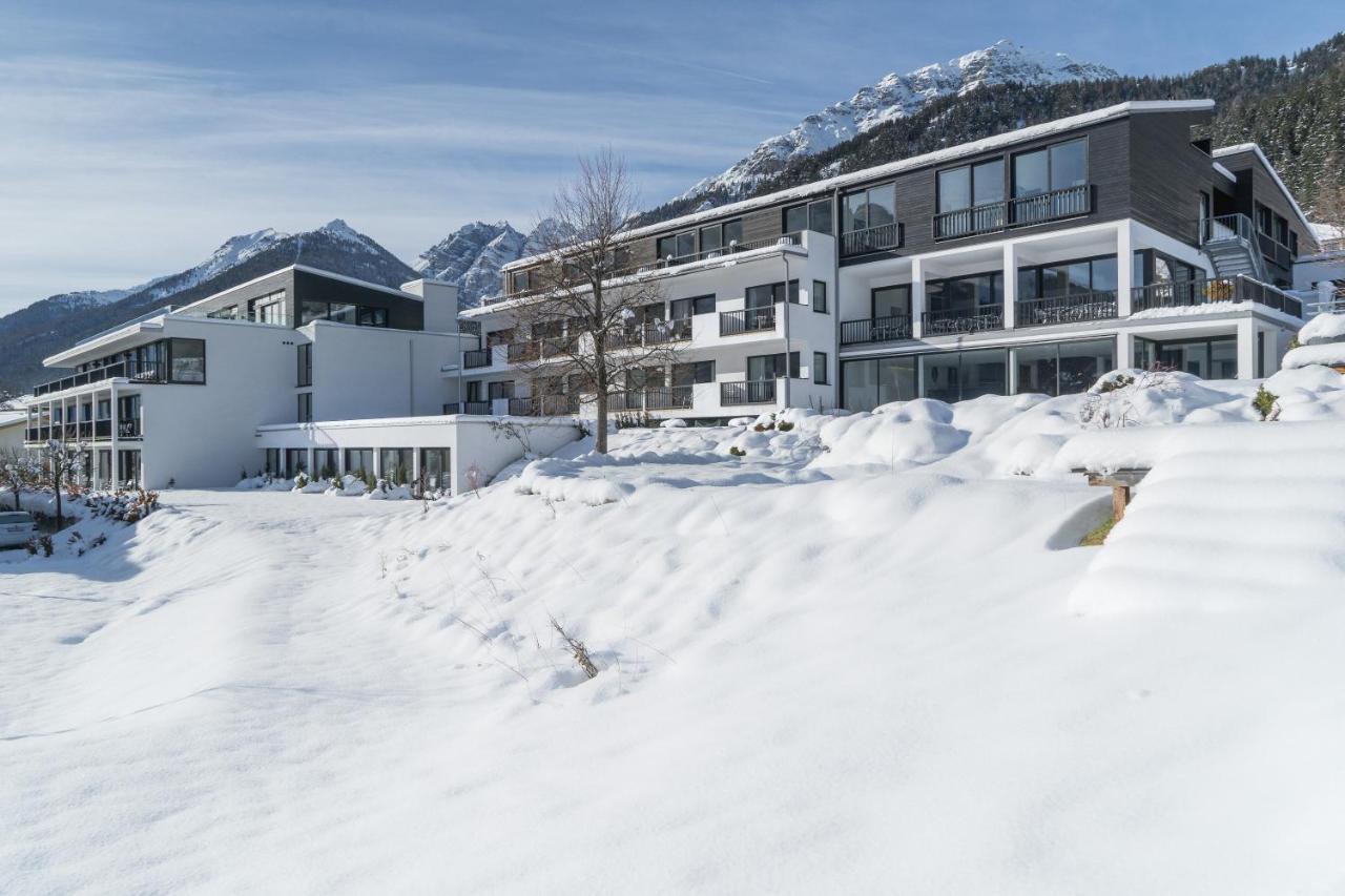 Hotel & Appartements Oberhofer Telfes im Stubai Exterior photo